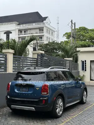 Mini Countryman 2018 Blue