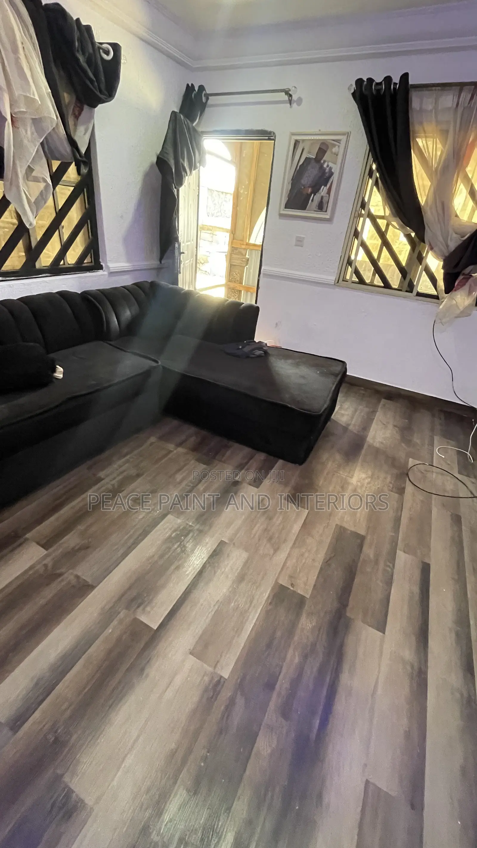 Vinyl Flooring Installer
