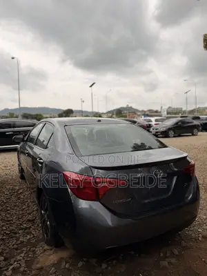 Toyota Corolla 2018 Gray