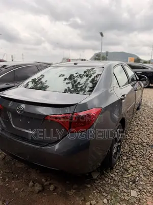 Toyota Corolla 2018 Gray