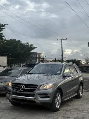 Mercedes-Benz M Class ML350 4MATIC 4dr SUV AWD (3.5L 6cyl 7A) 2014 Gray