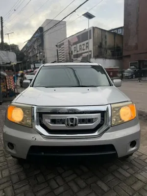 Honda Pilot 2011 Silver