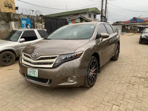 Toyota Venza 2010 Brown