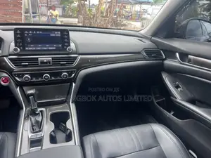 Honda Accord Touring 2018 Blue