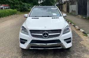 Mercedes-Benz M Class ML350 4MATIC 4dr SUV AWD (3.5L 6cyl 7A) 2014