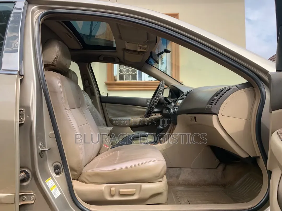 Honda Accord Automatic 2004 Gold
