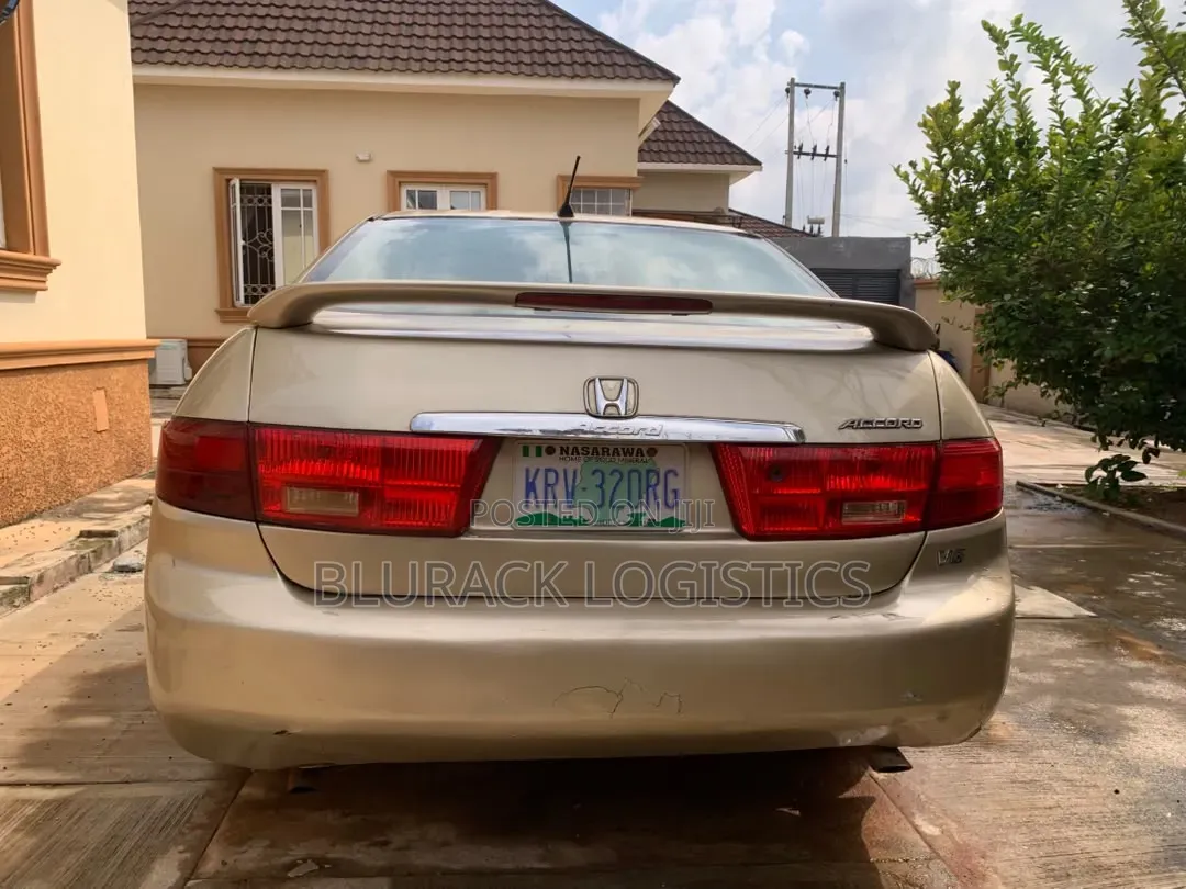 Honda Accord Automatic 2004 Gold