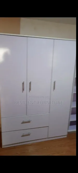 4 Feet Wardrobe