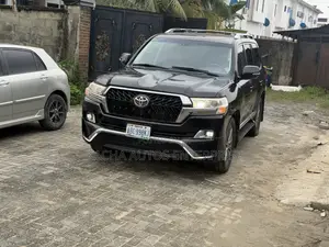 Toyota Land Cruiser 2011 Black