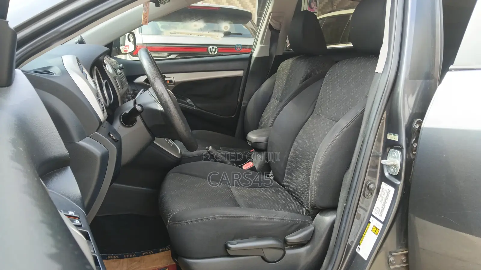 Pontiac Vibe 1.8L 2010 Gray