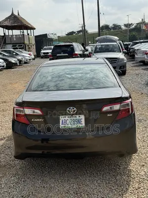 Toyota Camry SE 4dr Sedan (2.5L 4cyl 6A) 2013 Black