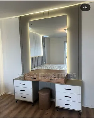 Standard Dressing Mirror Set