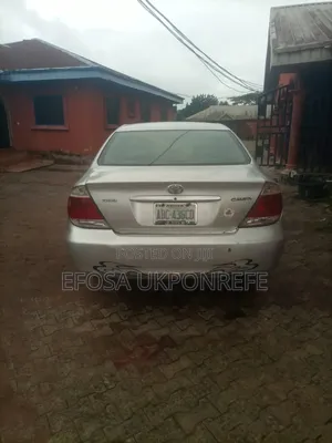 Toyota Camry 2023 Silver