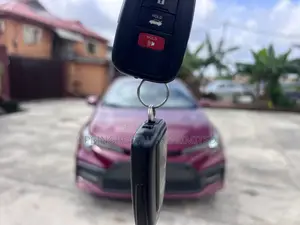 Toyota Corolla SE 2022 Burgundy