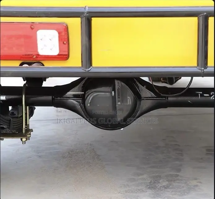 New Bus 2025 Yellow