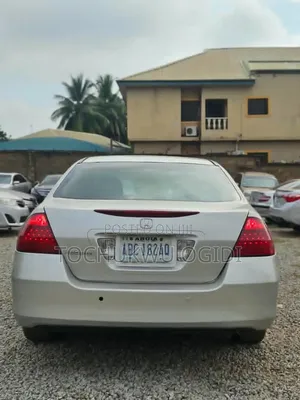 Honda Accord 2006 Silver