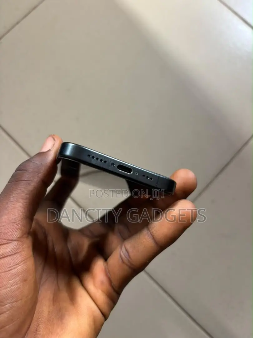 Apple iPhone 15 Pro 128 GB Black