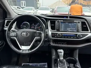 Toyota Highlander 2015 Black