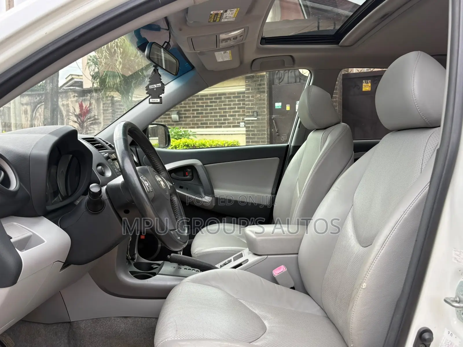 Toyota RAV4 2008 White