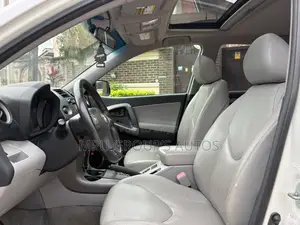 Toyota RAV4 2008 White