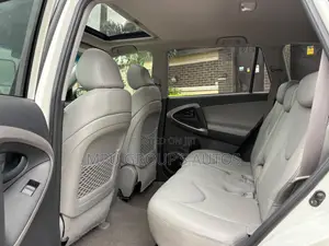 Toyota RAV4 2008 White