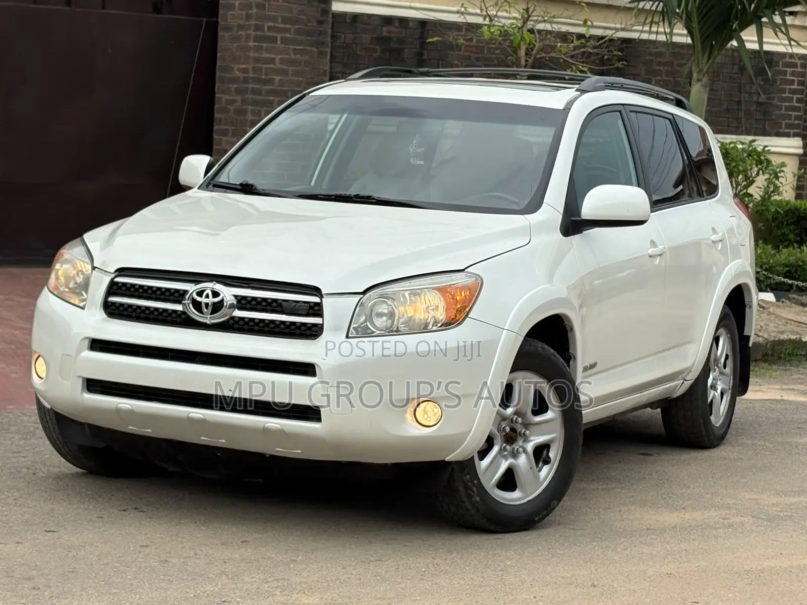 Toyota RAV4 2008 White