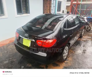 Hyundai Elantra 2011 Black