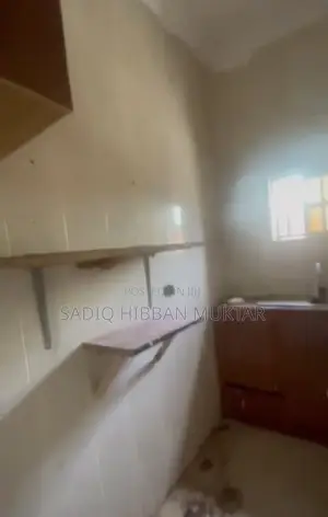 1bdrm Room & Parlour in Apo District for rent