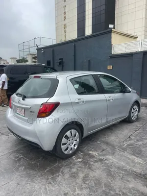 Toyota Yaris 2017 Gray