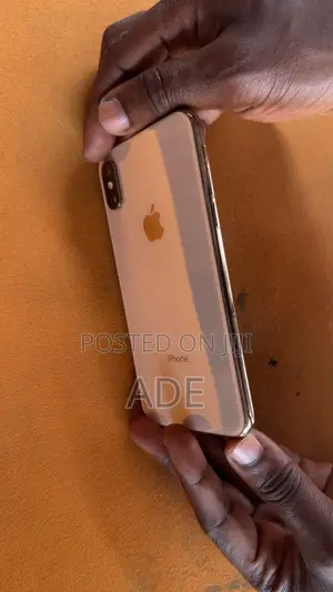 Apple iPhone XS 64 GB Gold