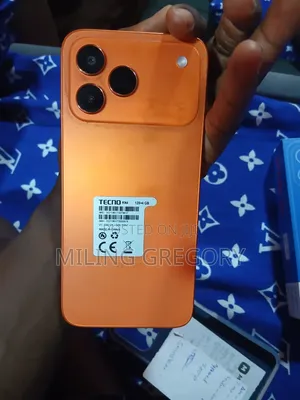 Tecno Spark 50 128 GB Orange