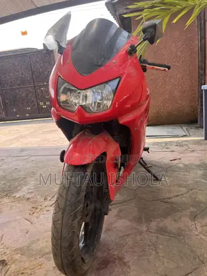 Kawasaki Ninja 400 2012 Red