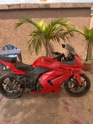 Kawasaki Ninja 400 2012 Red