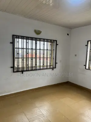1bdrm Shared Apartment in Jide Elias, Akala Express for rent