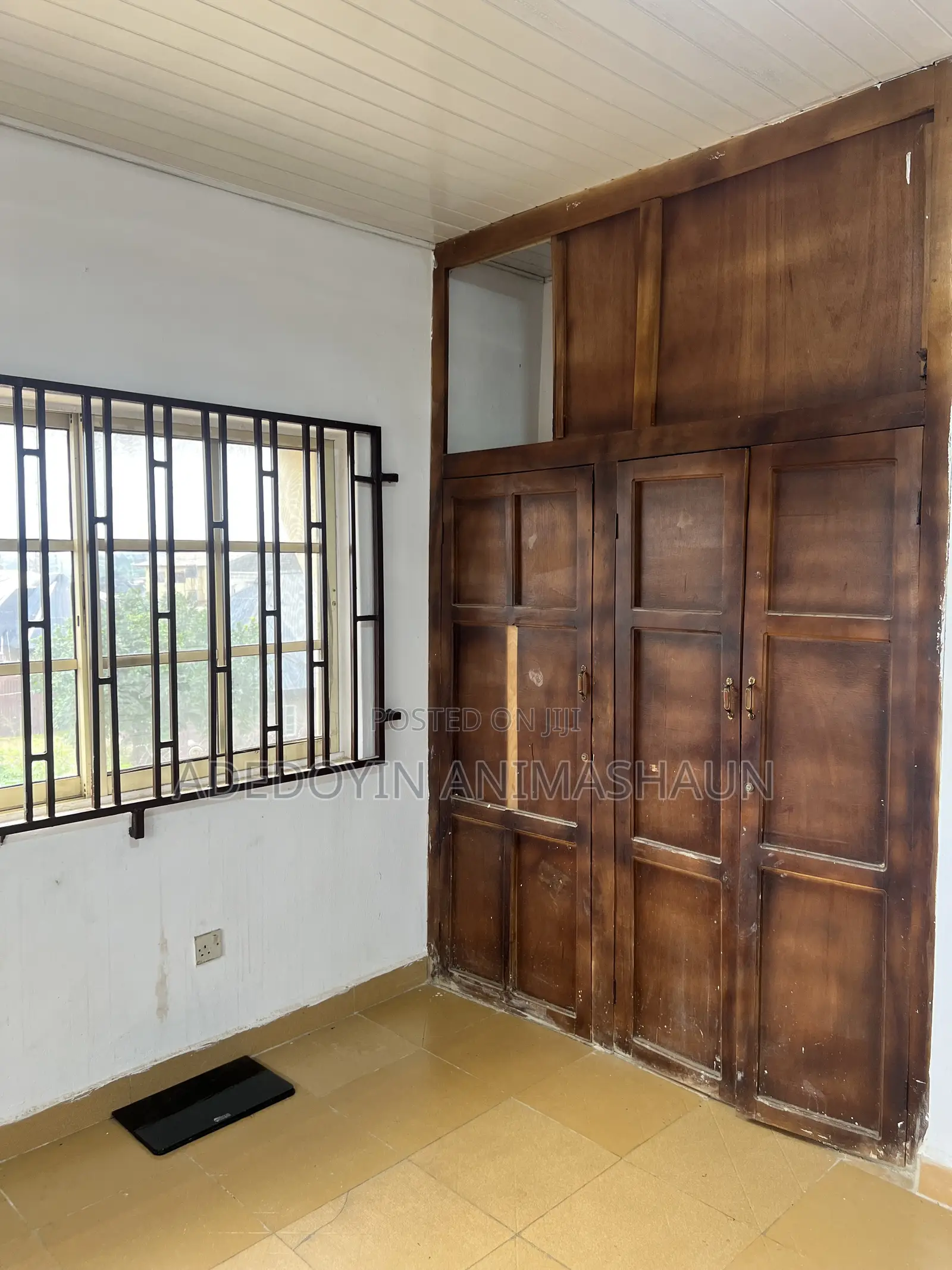 1bdrm Shared Apartment in Jide Elias, Akala Express for rent