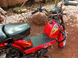 TVS XL 100 2022 Red