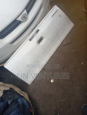 Back Booth Toyota Hilux 2012
