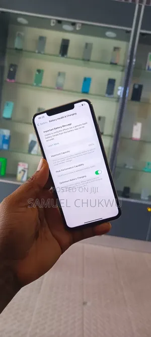 Apple iPhone XS Max 64 GB Gold