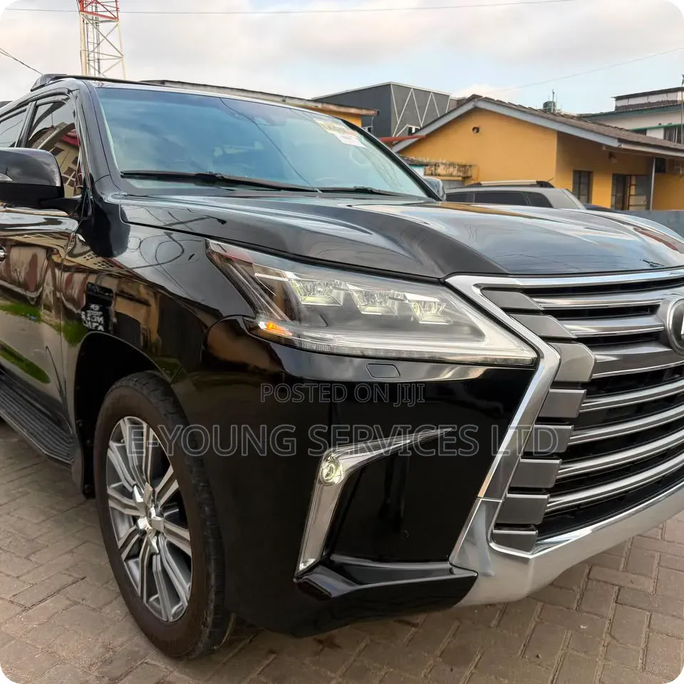 Lexus LX 570 AWD 2017 Black