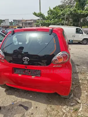 Toyota Aygo 1.0 3-Door 2008 Red