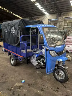 New Bus 2025 Blue
