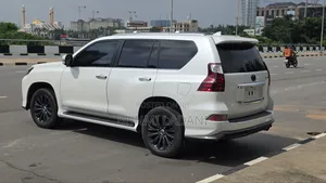 Lexus GX 460 AWD 2022 White
