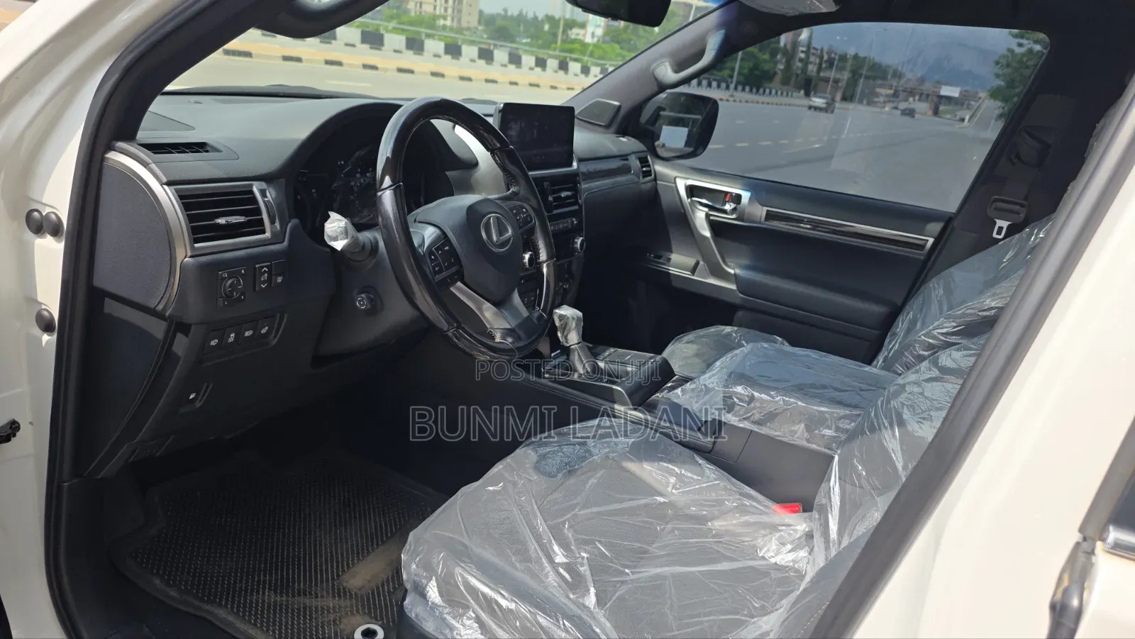 Lexus GX 460 AWD 2022 White