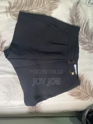 Nice  Tailored Short