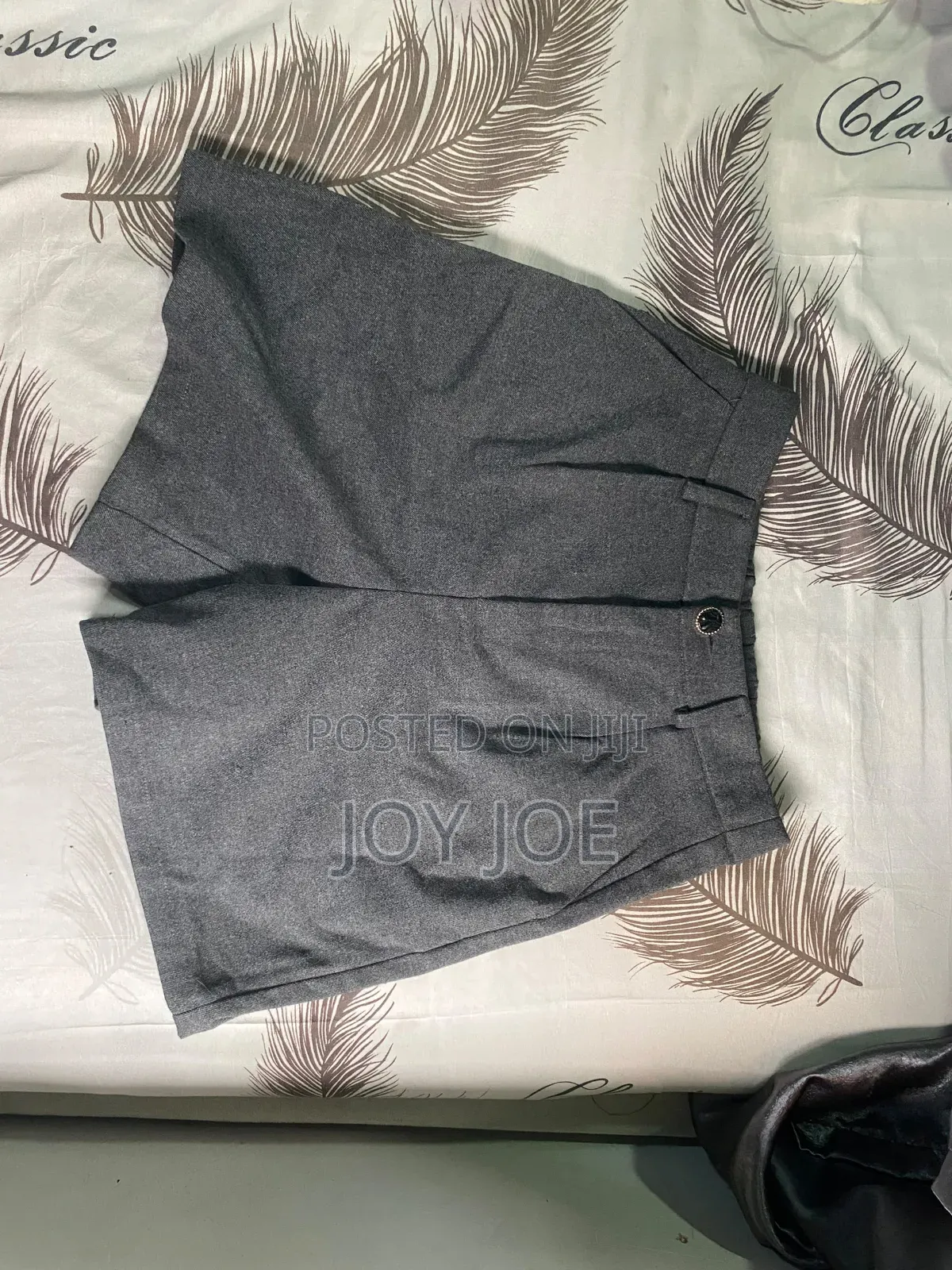 Nice  Tailored Short