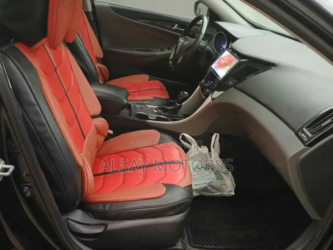 Hyundai Sonata 2011 Black