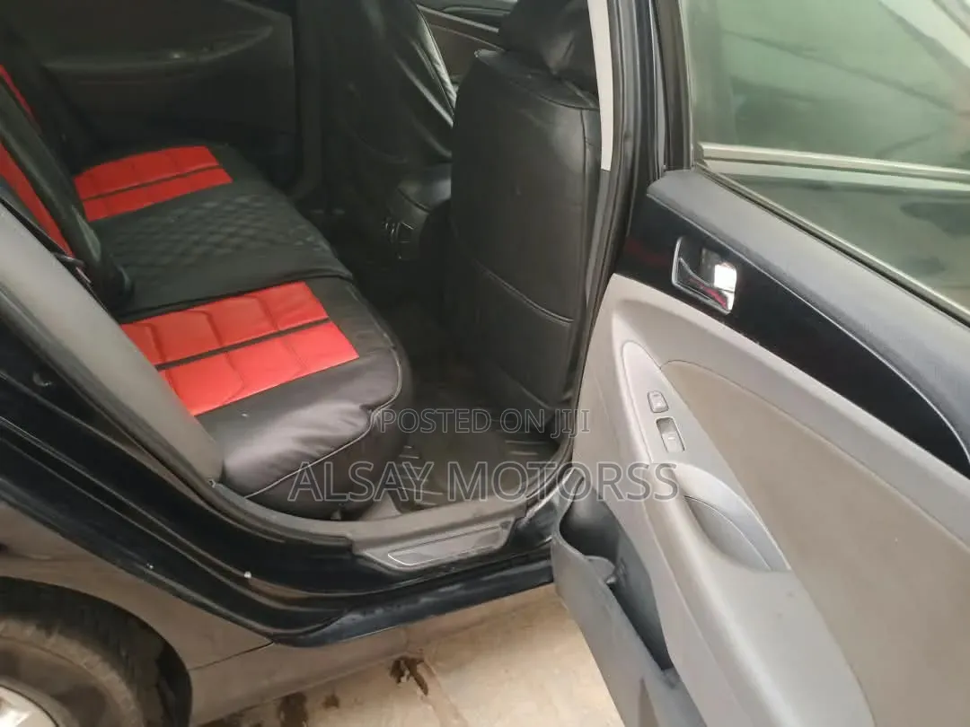 Hyundai Sonata 2011 Black
