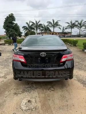 Toyota Camry SE 4dr Sedan (2.5L 4cyl 6A) 2011 Black