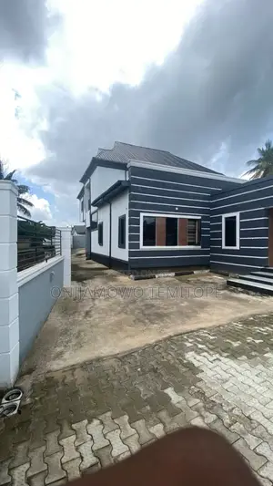 Furnished 5bdrm Duplex in Osogbo for sale