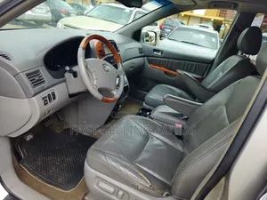 Toyota Sienna XLE Limited AWD 2006 Silver
